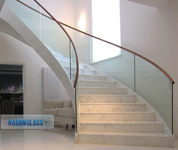 پله سنگی با نرده شیشه ای