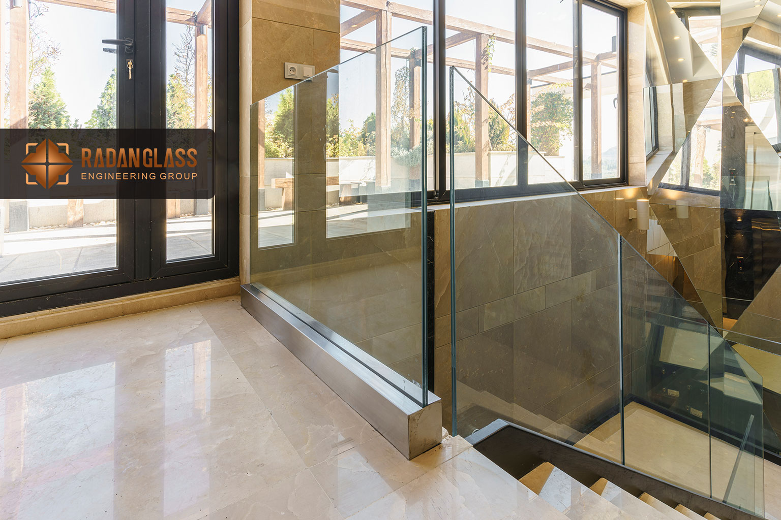 نرده شیشه ای یوچنل طبقه آخر - پروژه آقای شیخ
