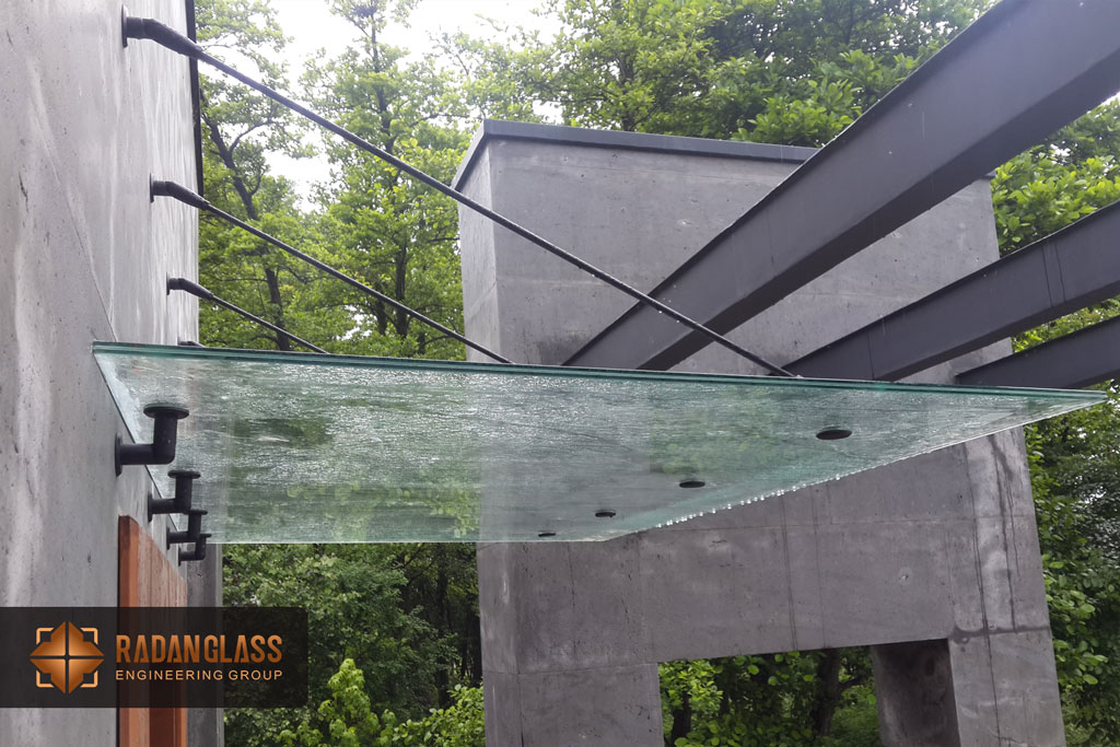 ضخامت شیشه ای استفاده شده در پروژه بارانگیر شیشه ای آقای قربانی